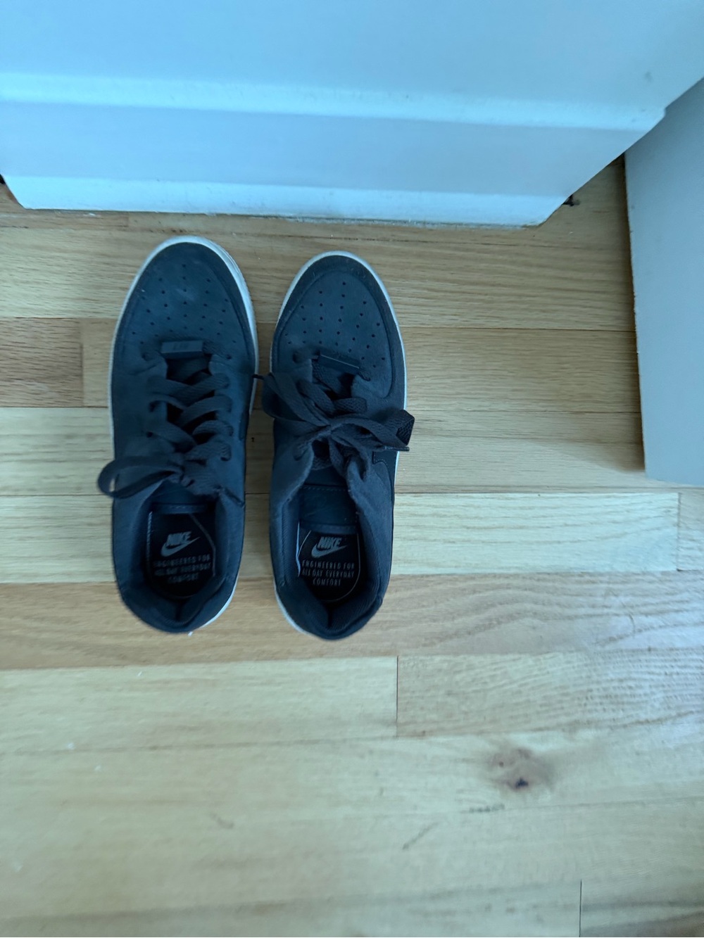Nike Women's Black Low-Top Suede Sneakers